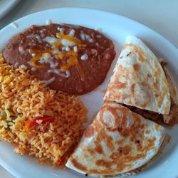 Blue Iguana Taco Bar & Cantina - Chicken quesadilla too salty