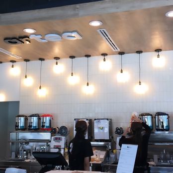 Artea - Modern Interior - Bubble Tea Near Me - San Antonio, Texas