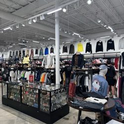 2nd Street Buy & Sell - The store has everything you could dream of!