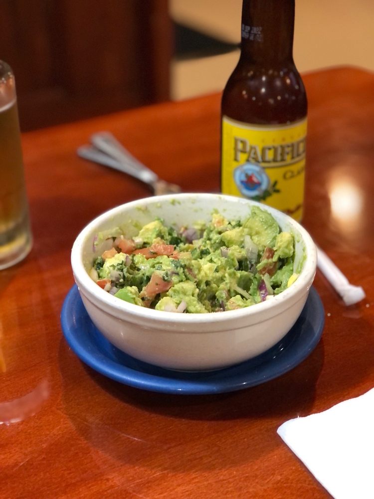 Guacamole Grill Logo