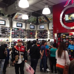 Shoe Palace