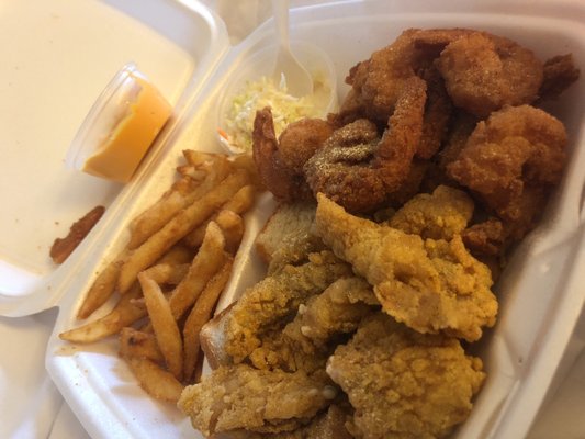 HOOK FISH & CHICKEN - 38 Reviews - Chicken Wings - 1221 Federal St ...