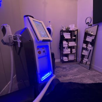 Cryo Recovery Lounge - Emsculpt room - Cryotherapy Near Me - Newport Beach, California Cryo Recovery Lounge - Emsculpt room - Cryotherapy Near Me - Newport Beach, California