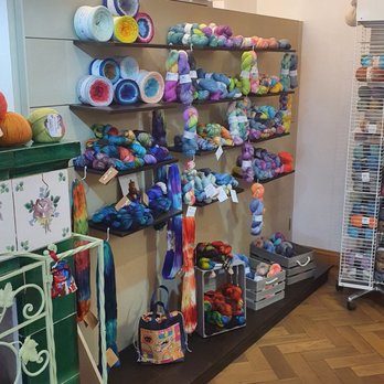 des Wolllädla - Für jede Nadel was dabei. - Knitting Supplies Near Me - Bamberg, BY