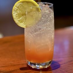 Carolina Ale House - Watermelon Breeze non alcoholic mochtail