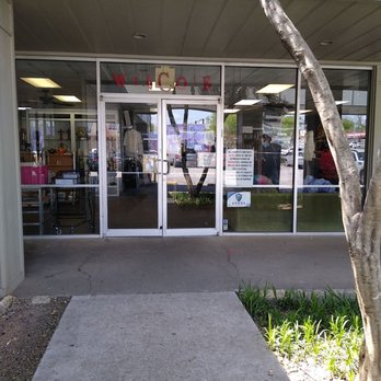 Berry Good Buys - Entrance. - Thrift Stores Near Me - Fort Worth, Texas