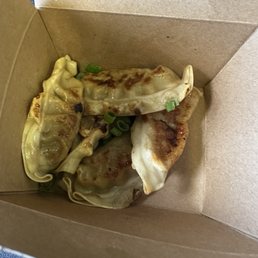 Does that look like $10 worth of pot stickers to you? Does that look like $10 worth of pot stickers to you?