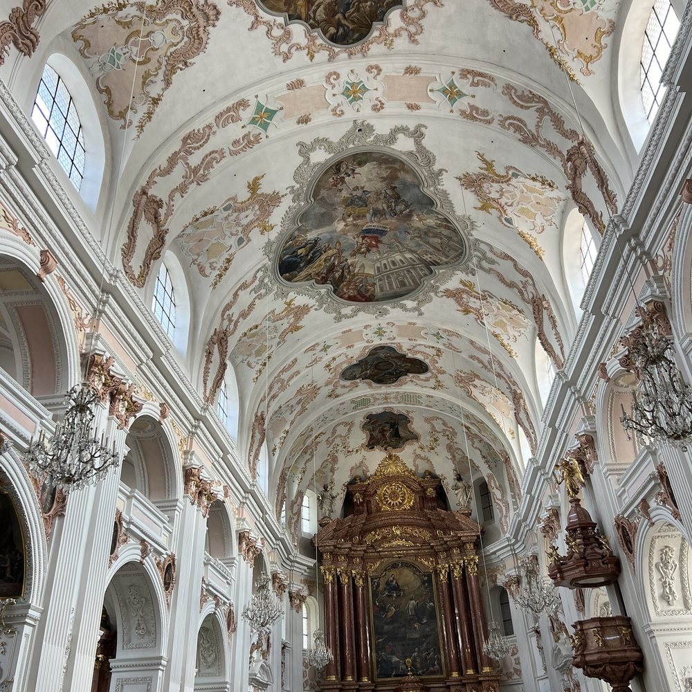 Hofkirche St. Leodegar - Inside - Churches Near Me - Luzern, LU