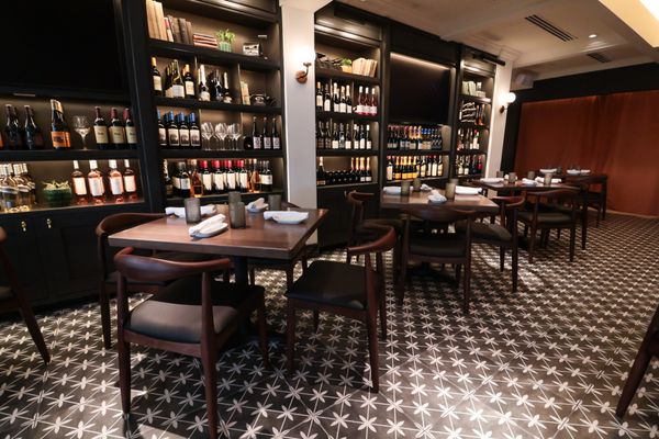 Granger's Restaurant & Bar by null