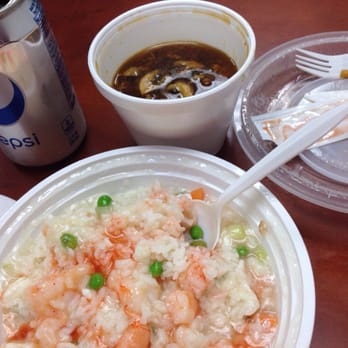 Great Wall Chinese Restaurant - Lunch Shrimp(I cut up) with Lobster sauce. Hot & sour soup. 2 packets of hot sauce for flavor. #Upclosesavor - Chinese Near Me - Groveport, Ohio Great Wall Chinese Restaurant - Lunch Shrimp(I cut up) with Lobster sauce. Hot & sour soup. 2 packets of hot sauce for flavor. #Upclosesavor - Chinese Near Me - Groveport, Ohio
