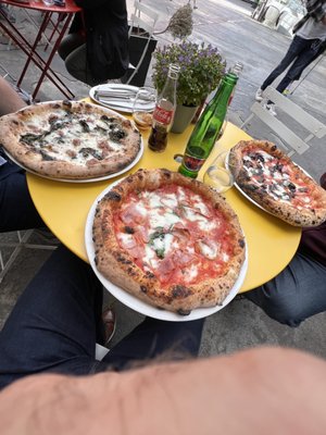 Pizza Nuova by null