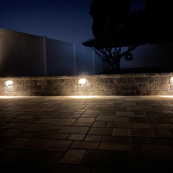Ruff n Tuff Turf - Seating wall with lights. - Artificial Turf Near Me - Irvine, California Ruff n Tuff Turf - Seating wall with lights. - Artificial Turf Near Me - Irvine, California