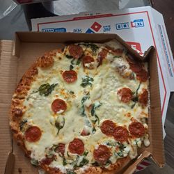 Domino's Pizza - Dominos New York Style Pepperoni, Spinach, Alfredo Sauce Pizza Square Cut. (Note: it's Pie Cut but i order Square Cut and Non Sloppyness.)