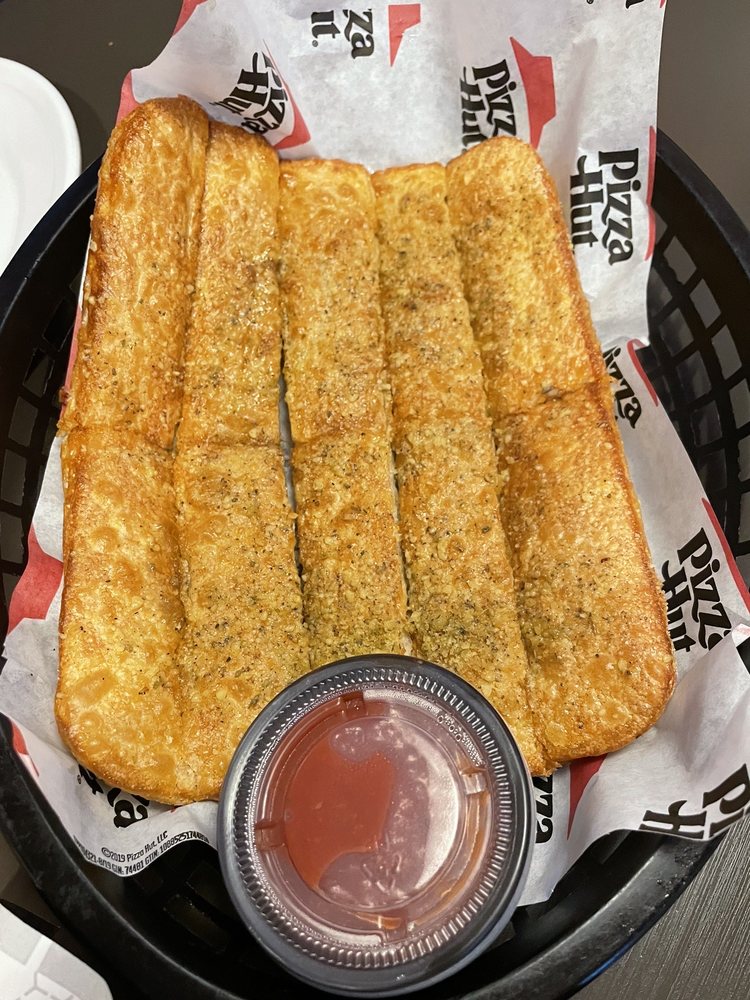 PIZZA HUT Updated October 2024 25 Reviews 2725 Sunset Blvd, West