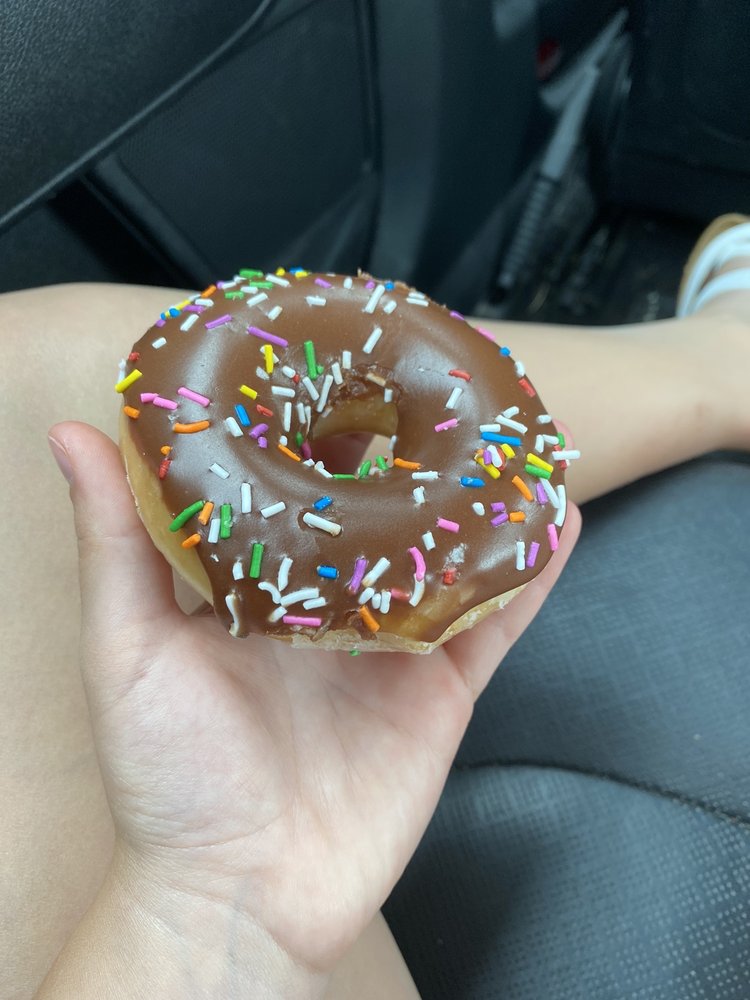 KRISPY KREME - Updated June 2025 - 10 Photos & 15 Reviews - 2301 W