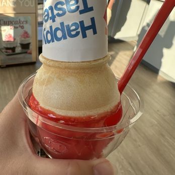 Dairy Queen Grill & Chill - Cherry dip - Ice Cream & Frozen Yogurt Near Me - Silver Springs, Florida