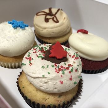 Georgetown Cupcake - Salted Caramel Red Velvet Vanilla - Bakeries Near Me - Bethesda, Maryland Georgetown Cupcake - Salted Caramel Red Velvet Vanilla - Bakeries Near Me - Bethesda, Maryland