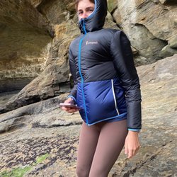 Devils Punchbowl State Natural Area - It was very windy down here