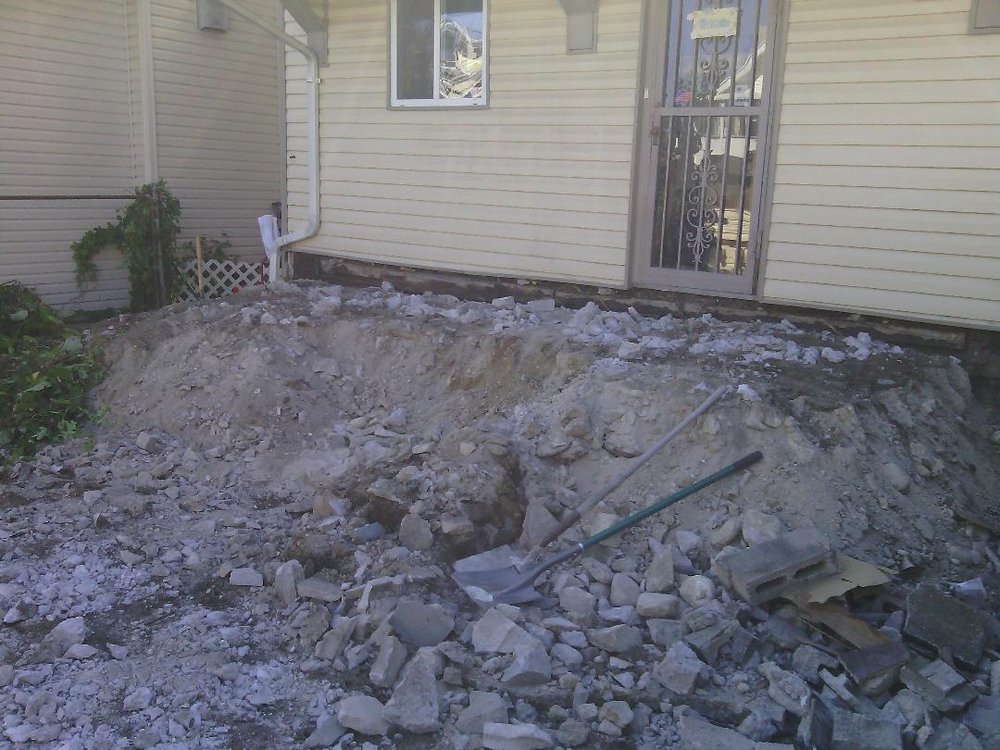 Slide of Almanzar Construction