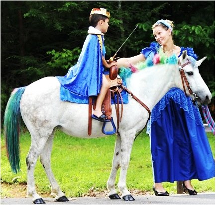 Daisy's Clowns and Entertainers - equestrian in Maryville, TN