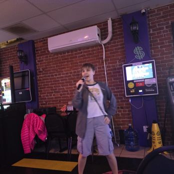 Insert Coin - Allison singing one of many of her song. - Bars Near Me - Centralia, Washington