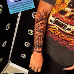 INKSburgh Tattoo Studio - This picture does no justice, tattoo is fire.