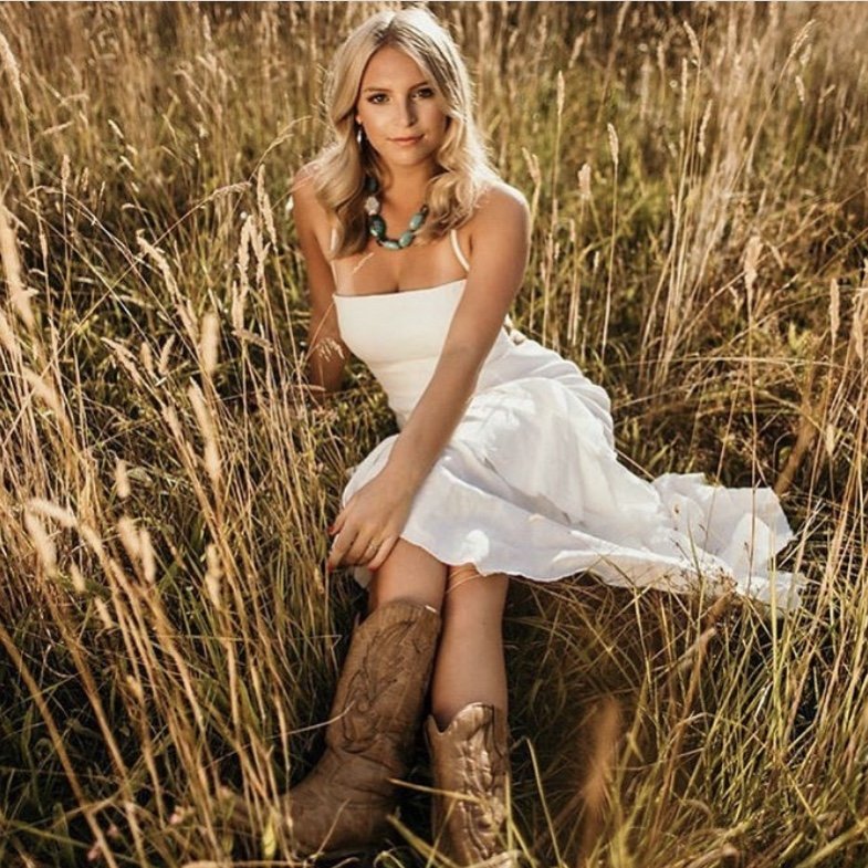 SUNKISSED BY SHONDA Updated October 2024 11 Photos 2727 E