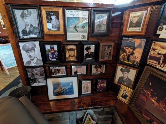 B-52s American Bar & Grill by null