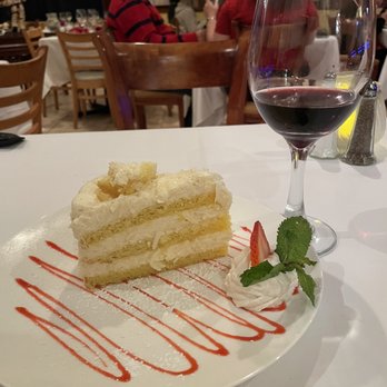 La Perla Di Pompano - Limoncello cake YUM !!! - Italian Near Me - Pompano Beach, Florida