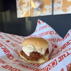 The Red Chickz - IG: happyfoodieoc