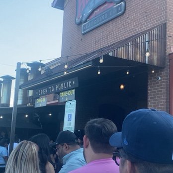 Hutchins BBQ - The line to get in - Barbeque Near Me - Frisco, Texas