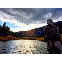 Colorado Wilderness Corporate & Teams - On a flyflshing trip