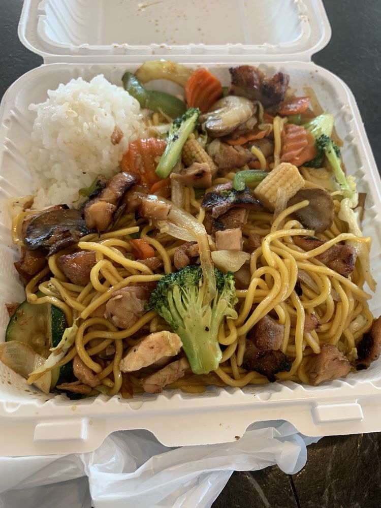 Food from Teriyaki & Wok