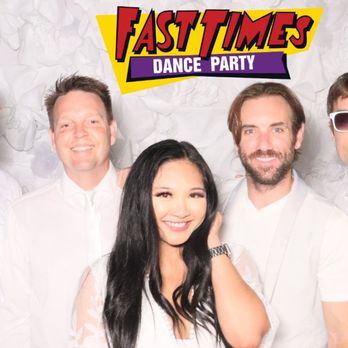 Fast Times - Fast Times en blanc - Party & Event Planning Near Me Fast Times - Fast Times en blanc - Party & Event Planning Near Me