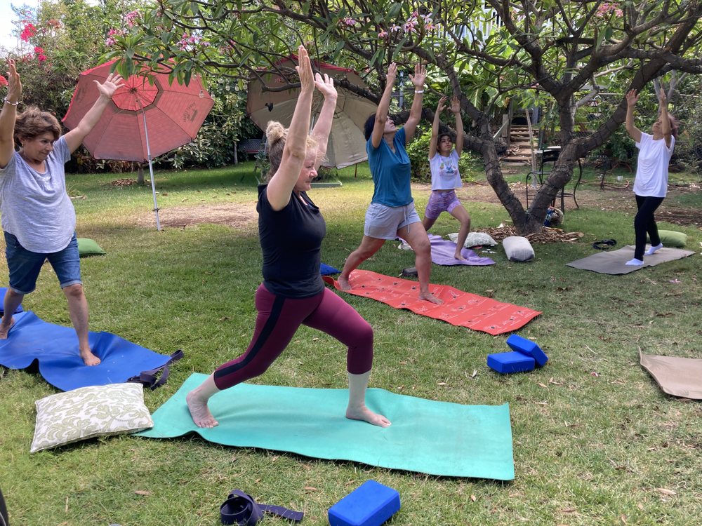 Easy Yoga Maui Logo