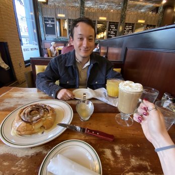 Ted's Bulletin 14th - Screwdriver, Irish coffee, cinnamon roll - Breakfast & Brunch Near Me - Washington, DC, District of Columbia