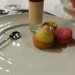 L'Altitude - Macarons!