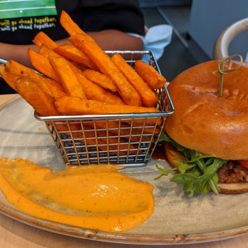 ZCREW Cafe - Korean Fried Chicken Burger - Cafes Near Me - Calgary, Alberta