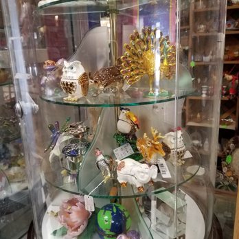 Cats Meow - Antiques Near Me - Poulsbo, Washington