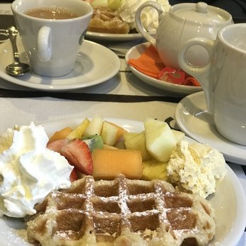 Pepy's Bar - Waffles with fruit and gelato!! - Pubs Near Me - Rome, RM Pepy's Bar - Waffles with fruit and gelato!! - Pubs Near Me - Rome, RM