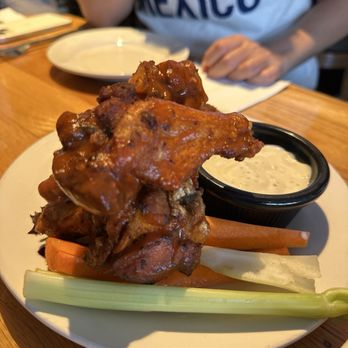 Crogan's Montclair - Buffalo Wings - American Near Me - Oakland, California