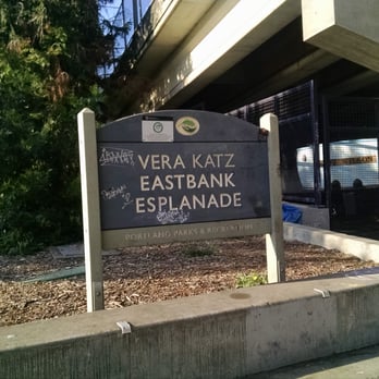 Eastbank Esplanade - Parks Near Me - Portland, Oregon Eastbank Esplanade - Parks Near Me - Portland, Oregon