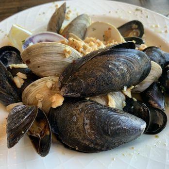 Zio Fraedo’s - Steamed Clams & Mussels - Italian Near Me - Vallejo, California Zio Fraedo’s - Steamed Clams & Mussels - Italian Near Me - Vallejo, California