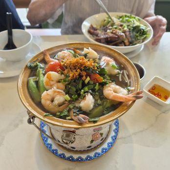 Hai Phong Vietnamese Restaurant - hot and sour soup - Vietnamese Near Me - Vancouver, British Columbia Hai Phong Vietnamese Restaurant - hot and sour soup - Vietnamese Near Me - Vancouver, British Columbia