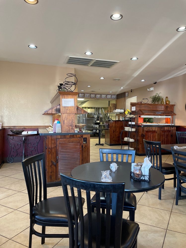 PIZZA PLUS Updated September 2024 18 Photos 2492 Hwy 75