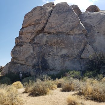 Mojave Guides - the rock face we climbed - Climbing Near Me - Joshua Tree, California