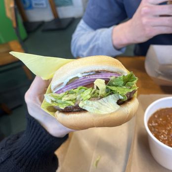 Tinker's Burgers - regular hamburger - Burgers Near Me - Summerland, California Tinker's Burgers - regular hamburger - Burgers Near Me - Summerland, California
