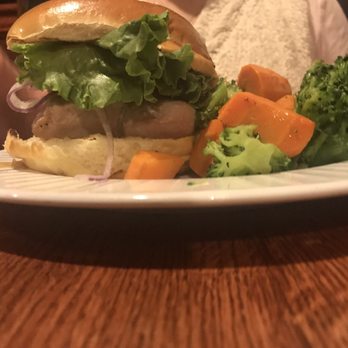 Dogfish Head Alehouse - Bars Near Me - Gaithersburg, Maryland