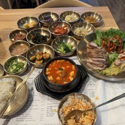 SoonTubu combination with Bossam was incredible. The side dishes were all amazing as well.