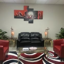 GlamaRich Studios